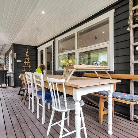 Holiday home Beautiful In With Kitchen